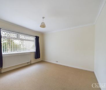4 Loughview Drive, Belfast, BT6 0NU - Photo 3