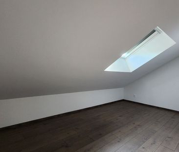House - Photo 2