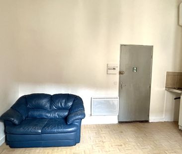 Location Appartement 1 pièce 15m² MARSEILLE 1er - Photo 3