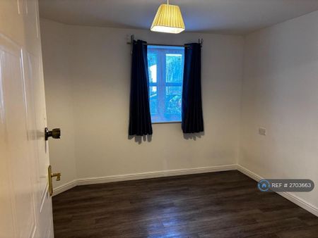 2 bedroom flat to rent - Photo 5