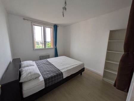 Apartment - Photo 2
