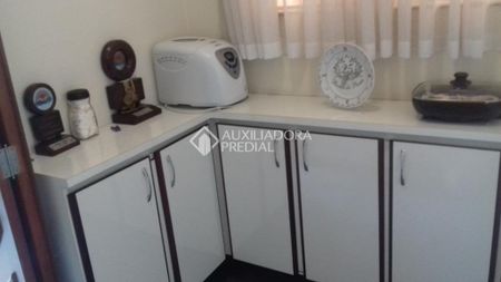 Sobrado com 3 quartos e 208m² para alugar em Jardim, Santo André. - Foto 5