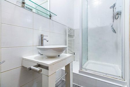 3 bedroom apartment to rent - Photo 5