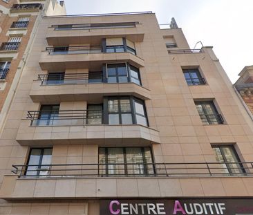 location Appartement T1 DE 27.3m² À PARIS 20 EME - Photo 1