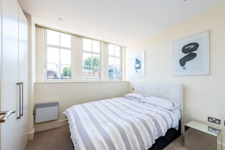 2 bedroom flat to rent - Photo 5
