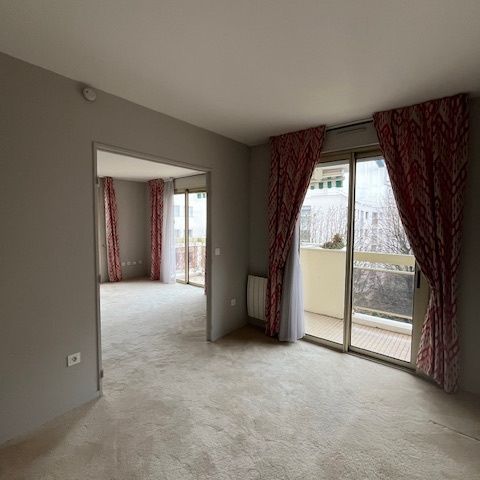 Location Appartement 3 pièces 66m² PARIS 12ème - Photo 1