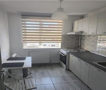 Inchiriere apartament 2 camere, parcare proprie, Ultracentral, Ploiest - Fotografie 2