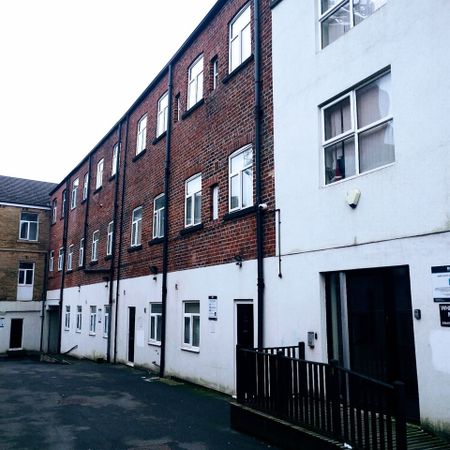 1 Bed Flat, Whingate Mill, LS12 - Photo 4