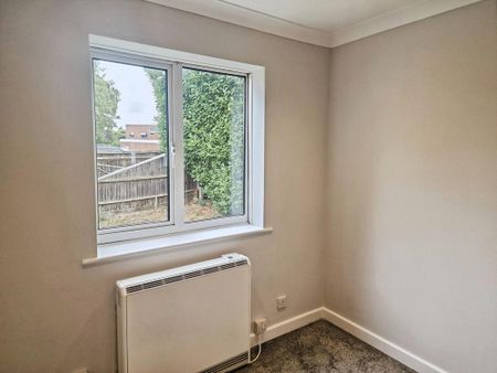 2 bedroom maisonette to rent - Photo 5