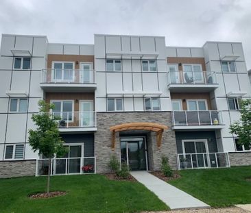303 4506 47A Ave - Photo 2