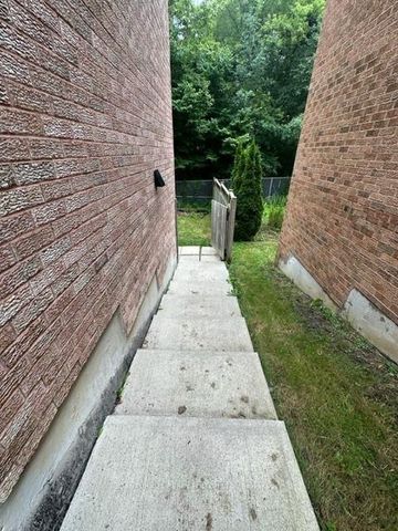 For Lease - 1115 Ridgewood Court, Pickering, Ontario - Photo 4