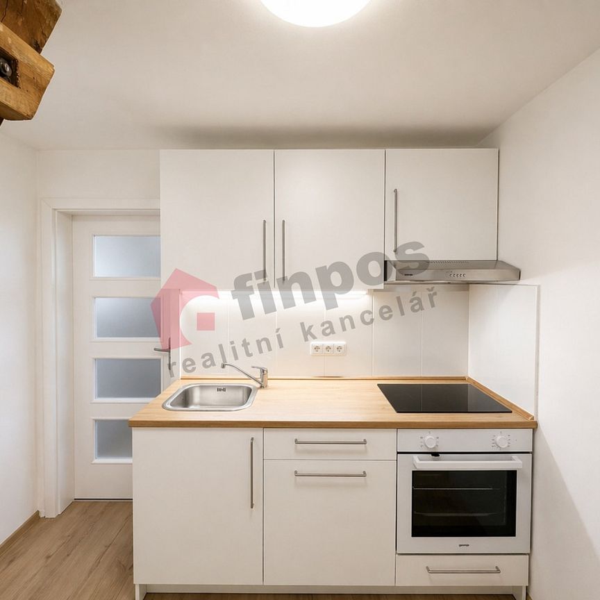 Pronájem bytu 1+1 22 m² - Photo 1