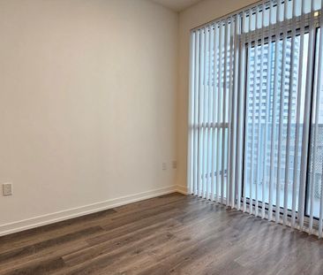 For Lease - 8 Interchange Way Unit# #801, Vaughan, Ontario - Photo 4