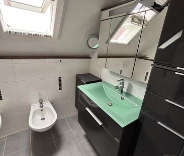 Helle 5-Zimmer Wohnung in ruhige Lage zu vermieten! - Photo 1