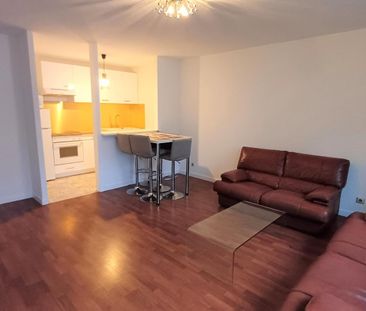 Location Appartement 2 pièces 45m² LILLE 59000 - Photo 3