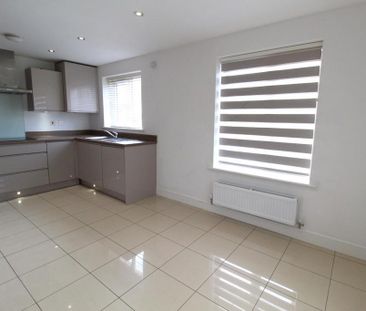 3 bedroom detached house to rent - Photo 2