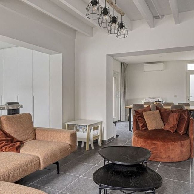 Woning te huur in Ronse voor € 950 met 2 slaapkamers - Foto 1