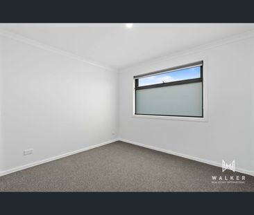 28 Kimzy Circuit, Werribee, Vic 3030 - Photo 5