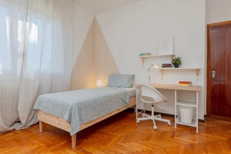 Via Cesare Cremonino, Padova, Veneto 35124 - Photo 5