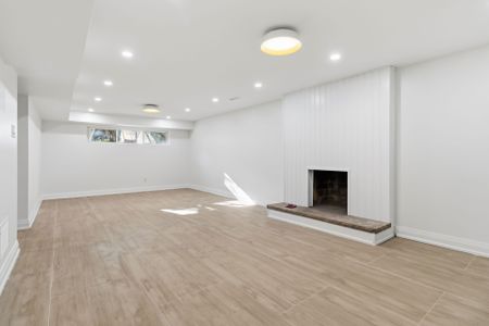 For Lease - 2063 Waters Edge Drive, Oakville, Ontario - Photo 4