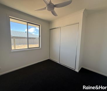 Modern Home in Prime Location. - Photo 4