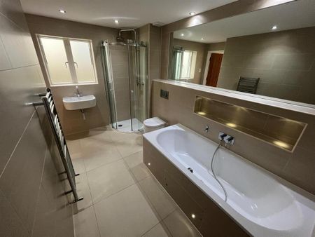 2 bedroom apartment to rent - Photo 3