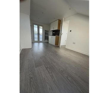 2 bedroom maisonette to rent - Photo 5