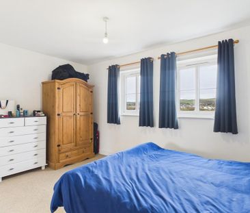 2 bedroom mews to rent - Photo 5