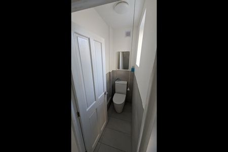 3 Bed Semi-Detached House, Stonesby Avenue, LE2 - Photo 3