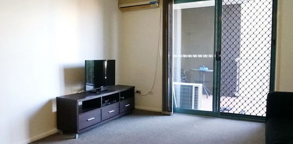 FURNISHED ONE BEDROOM UNIT with Carspace - Photo 2