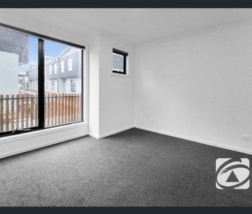 19 Sire Walk, Pakenham, Vic 3810 - Photo 3