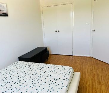 Acacia Gardens - Photo 2