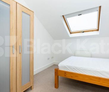 Top floor 3 bedroom in Hackney close to Hackney Downs Park - Photo 2