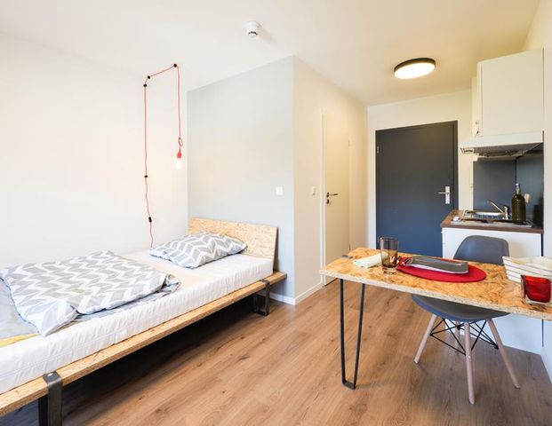 Stylisch wohnen in Bonn: Möbliertes Apartment mit besonderem Flair! Parkplatz inkl. - Foto 1