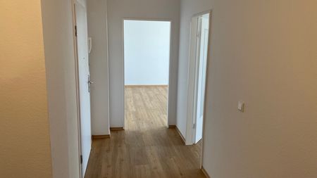 4-Zimmer-Wohnung mit schöner Aussicht ! WBS erforderlich! - Foto 5