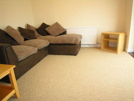 Bedroom Detached House In Winton, BH9 - Photo 5