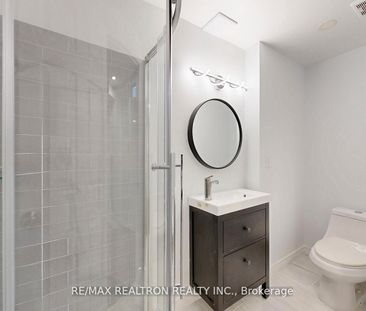 For Lease - 558 Willowick Drive, Newmarket, Ontario - Photo 5