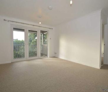 1 bedroom property to rent in Addlestone - Photo 5