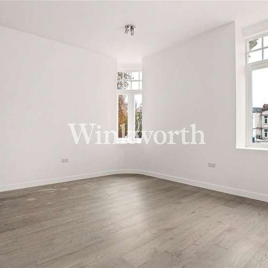 Frobisher Road, London, N8 - Photo 1