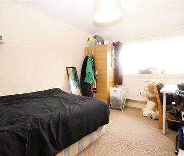 7 bedroom semi-detached house to rent - Photo 2