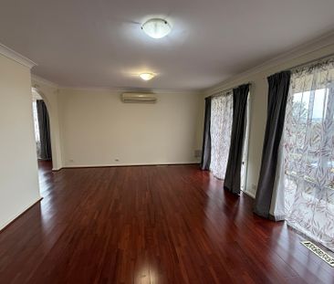 11 Darling Court, Hampton Park VIC - Photo 1