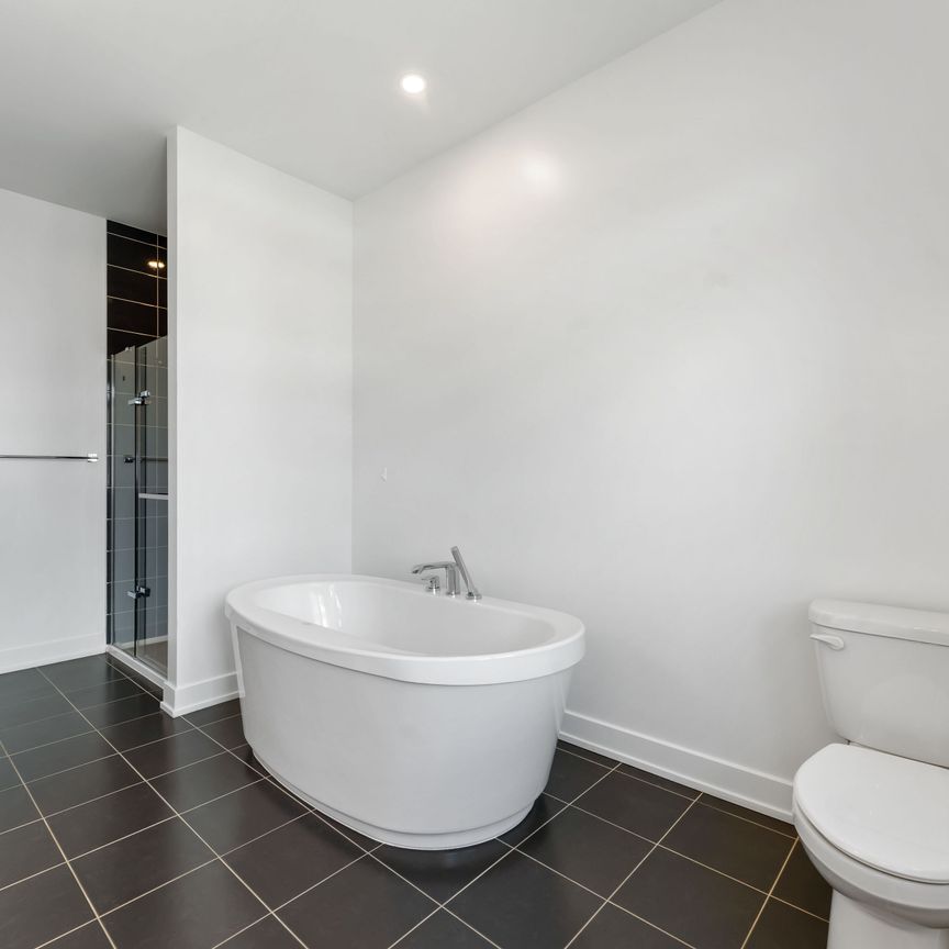 For Lease - 27 Peony Lane, Blossom Park - Airport and Area, Ontario - Photo 1