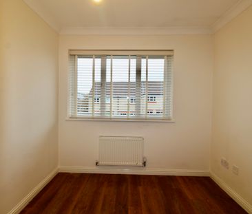 Kedleston Road, Park Farm, Peterborough - Photo 3