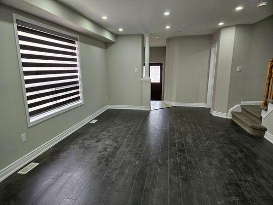 For Lease - 5672 Volpe Avenue, Mississauga, Ontario - Photo 1