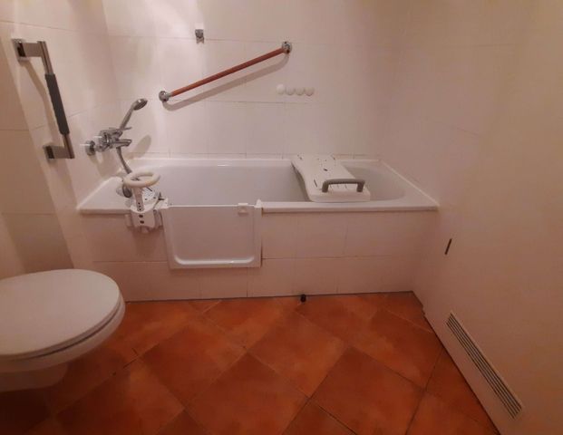 +++ Wanne mit Wannentür +++ 2 Zimmer Wohnung mit Balkon +++ - Foto 1