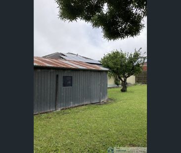 Townhouse in a Quiet Street - Photo 1