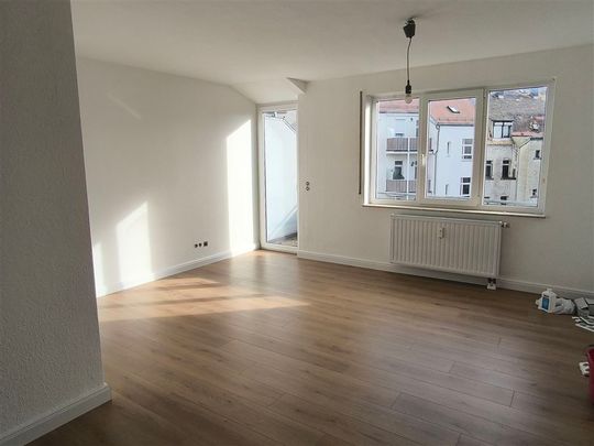 Schöne 4 R.DG-Maisonette Whg, Gäste WC, Balkon und TG! - Photo 1