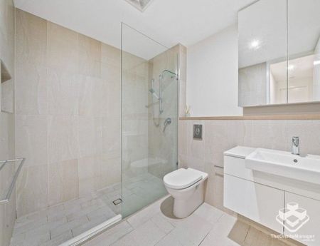 Spacious & Modern Unit â Steps to Indooroopilly Shops, CafÃ©s & Transport - Photo 4