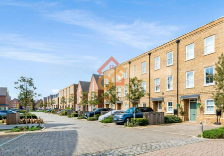 Barrons Chase, Richmond, TW10 - Photo 2