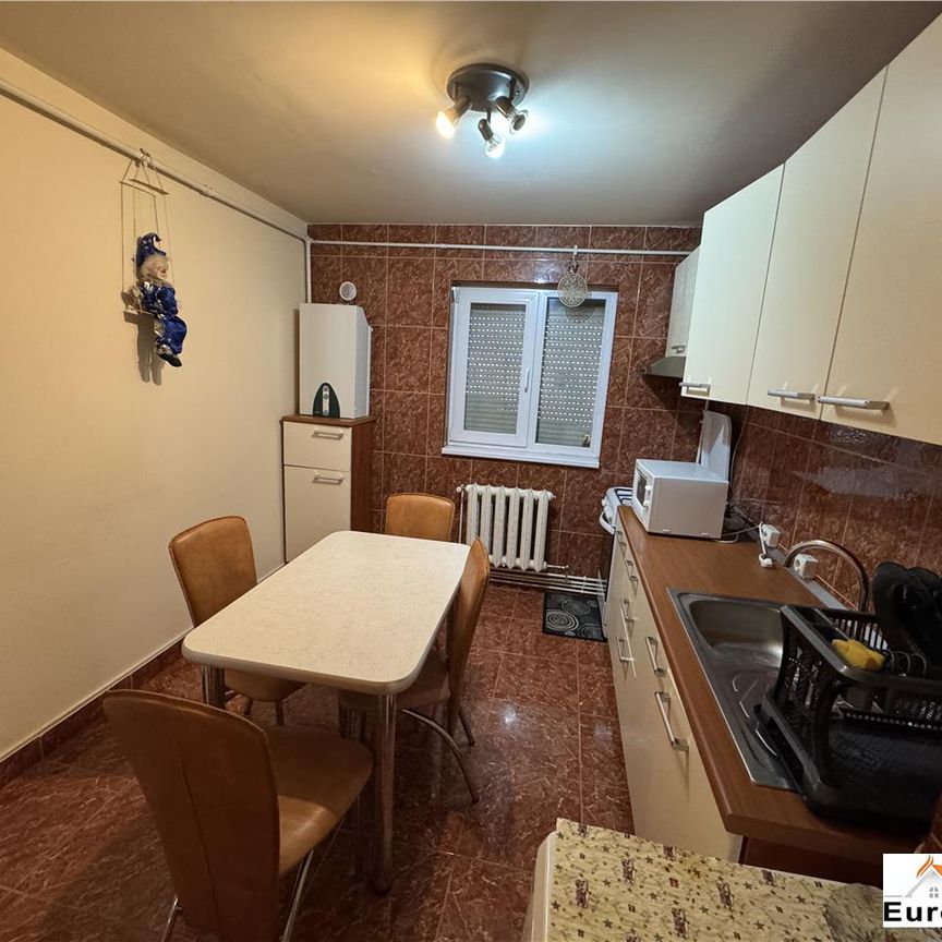 Apartament cu 2 camere de inchiriat in Alba Iulia Cetate - Fotografie 1